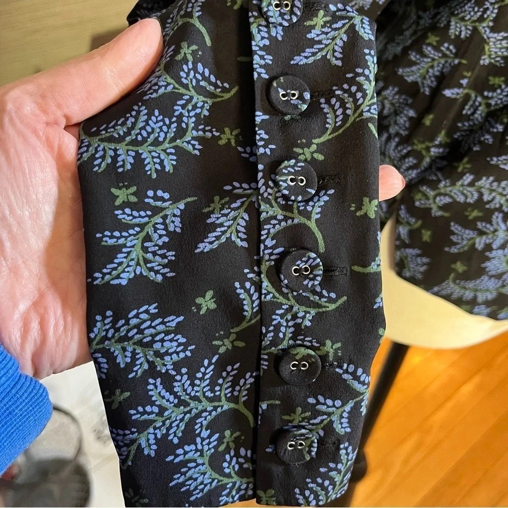 Veronica Beard Clarke Top Silk Floral Button Back Puff Sleeve Black/Blue Size 0 - Picture 4 of 9